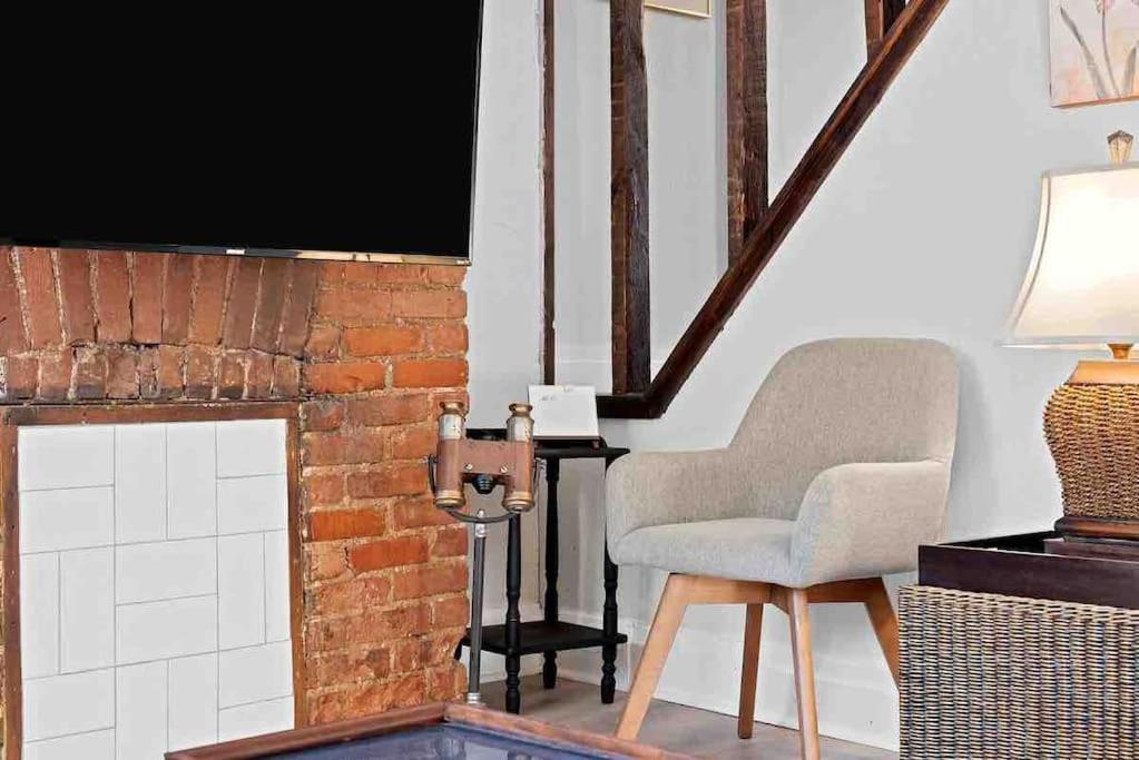 Hip And Bright Lawerenceville 2 Bed Easy Parking พิตต์สเบิร์ก ภายนอก รูปภาพ